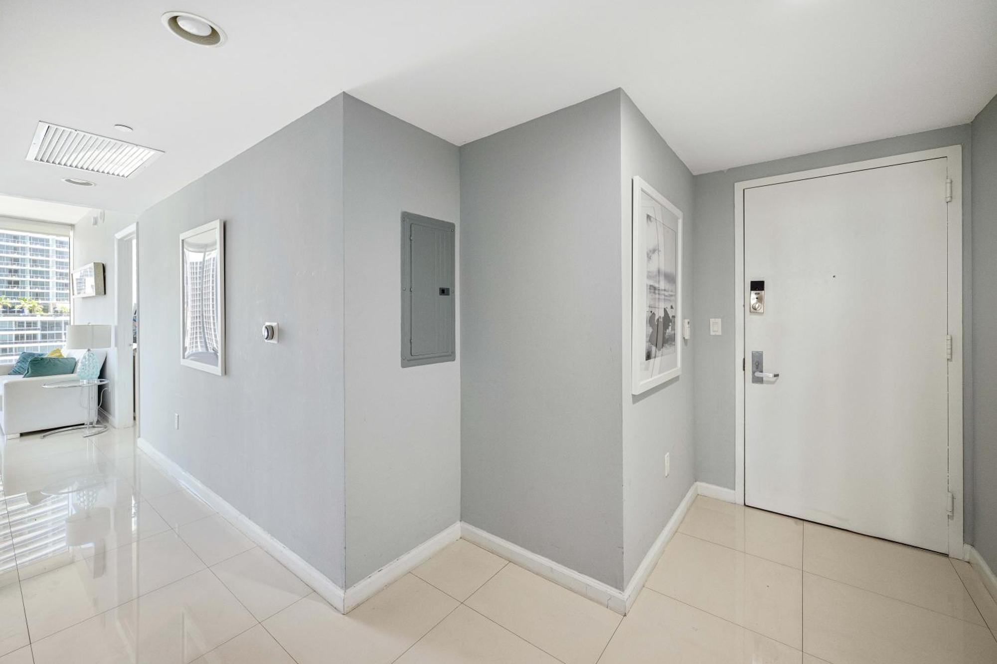 Apartahotel Icon Brickell In Downtown 2bd 2ba *