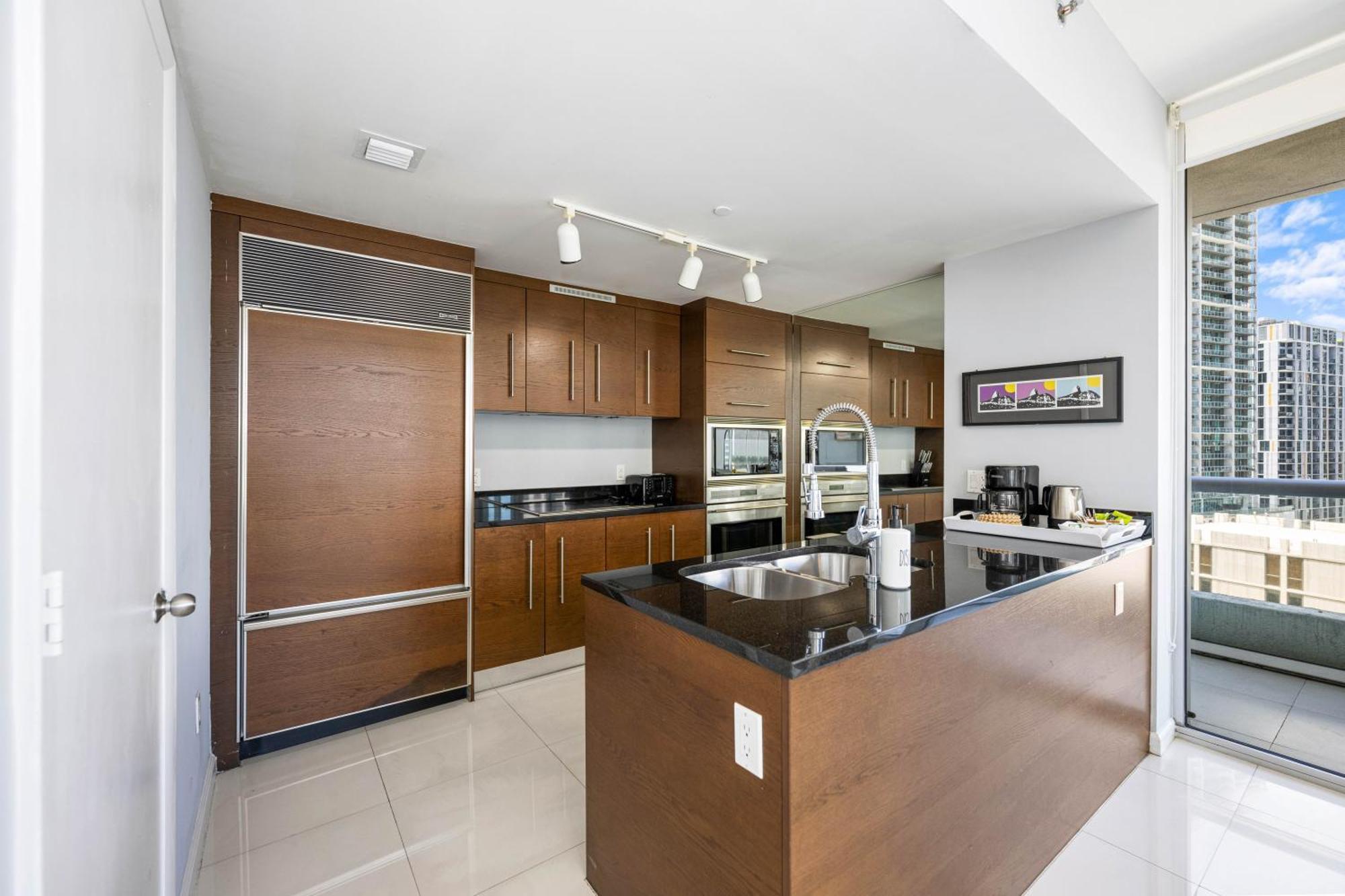 Apartahotel Icon Brickell In Downtown 2bd 2ba Miami